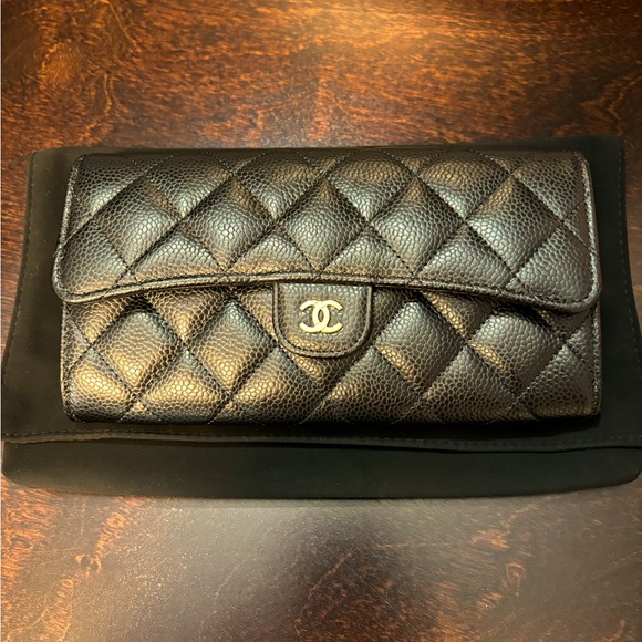 CHANEL original wallet - Picture 1 of 5